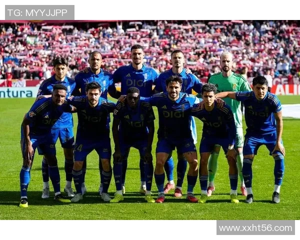 西班牙人主场迎战巴塞罗那双方争夺荣誉与积分的激烈对决